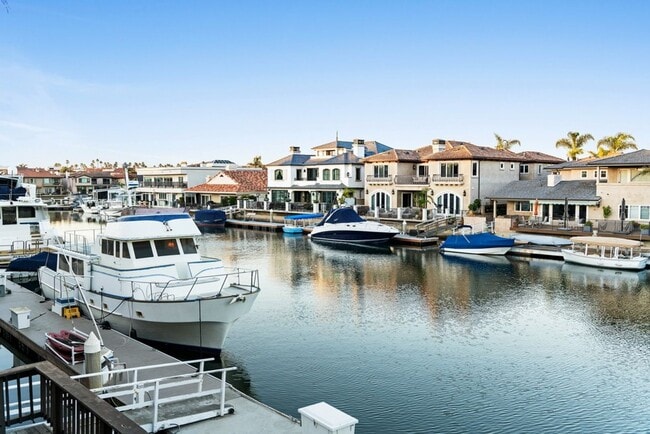 Photo - Stunning 5-Bed, 4-Bath Fully Furnished Home in Prestigious Huntington Harbour