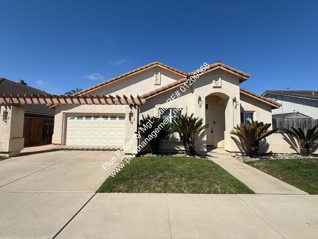 Building Photo - Spacious Single Story 4 Bedroom, 2 Bathroo... Rental