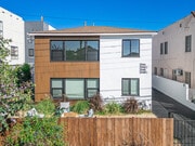 Photo - 2046 Burnside Ave Unit 2046 1/2