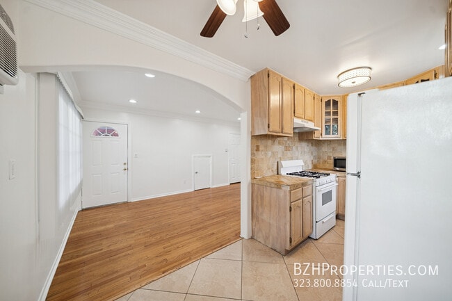 Photo - 710 Westmount Dr Unit A