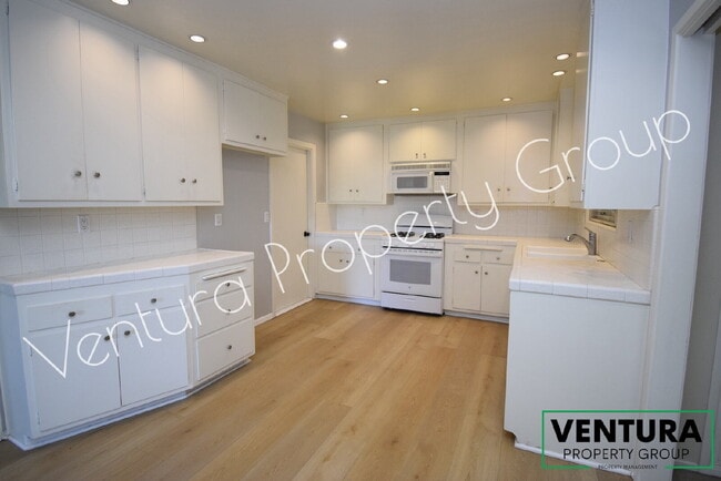Photo - Charming 3-Bedroom with 2 Baths in East Ventura – Spacious 1513 Sq Ft Gem on Burlington Ave!