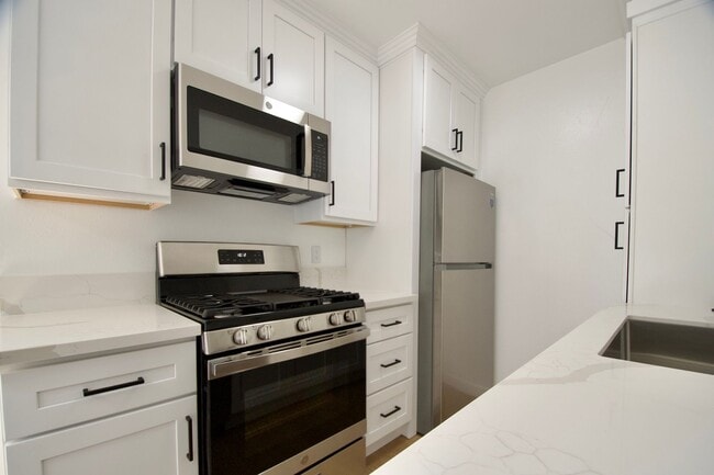 Photo - 5652 Colfax Ave Unit 05