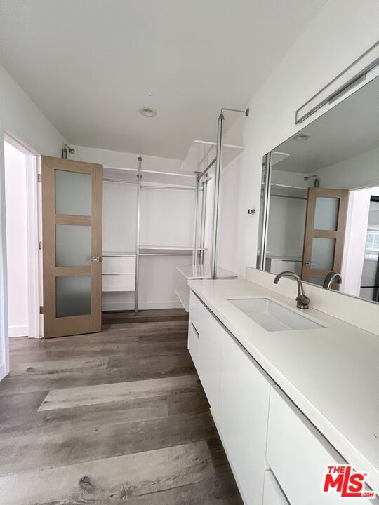 Photo - 1757 N Kingsley Dr