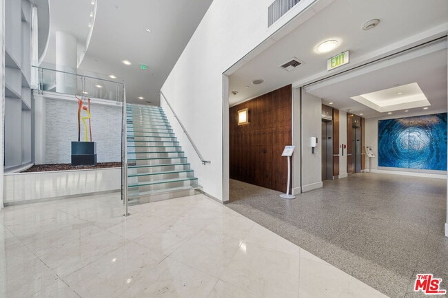 Photo - 13700 Marina Pointe Dr Unit 817