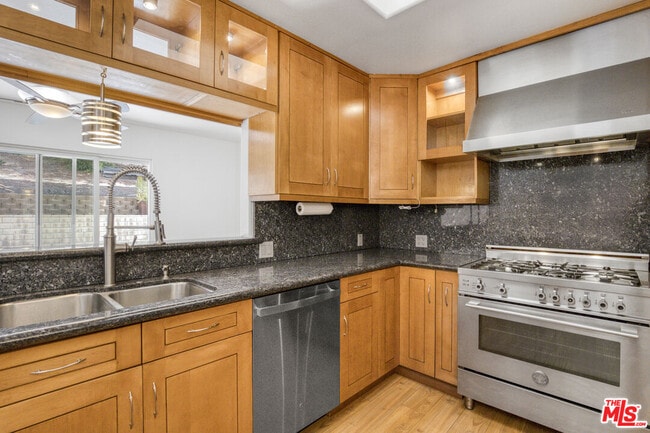 Photo - 5164 Don Pio Dr