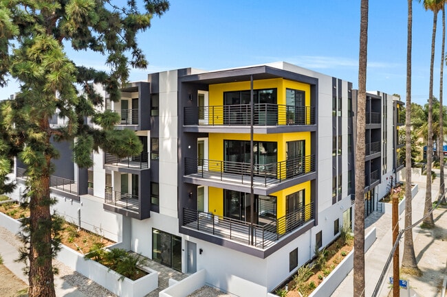 Photo - 6363 Tyrone Ave Unit 305