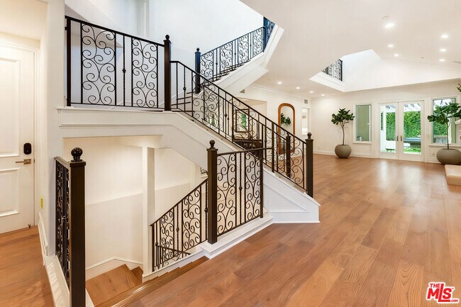 Photo - 363 S Saltair Ave