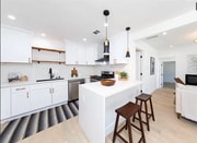 Open concept kitchen - 1593 Yosemite Dr House