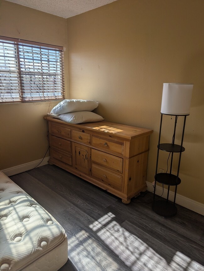 Photo - 2119 W 29th St