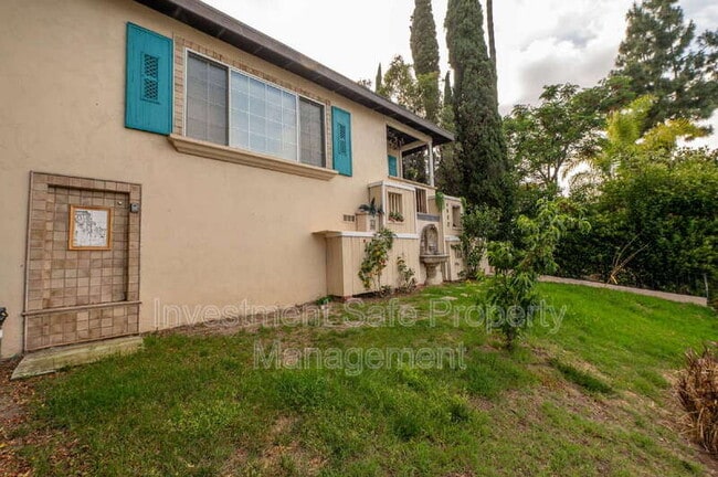 Building Photo - 4982 Baltimore Dr Unit #A Rental