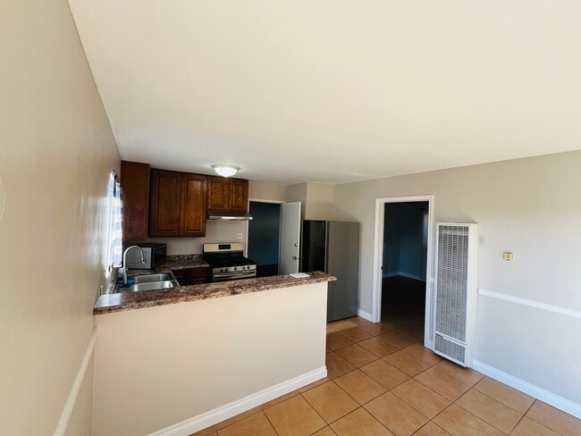Photo - 215 E Connecticut Ave Unit 215