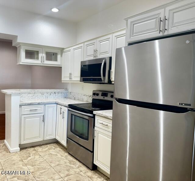 Photo - 688 Indian Oak Ln
