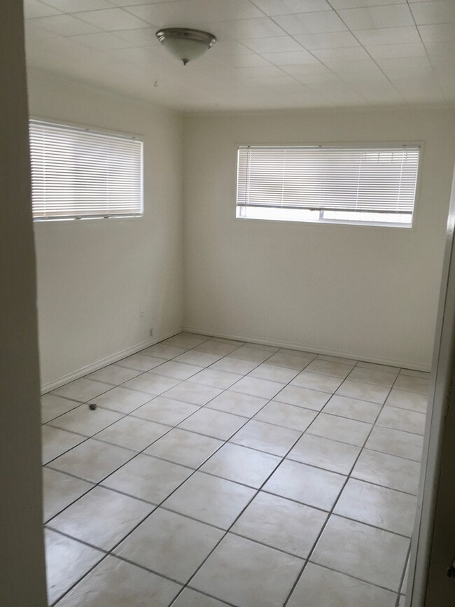 Photo - 4 BEDROOM 2 BATH HOUSE