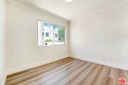 Photo - 8208 Romaine St Unit 1