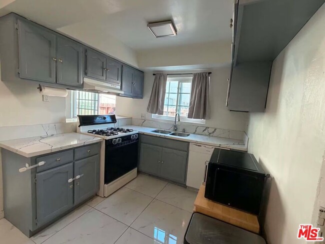 Photo - 10760 Woodbine St Unit 1A
