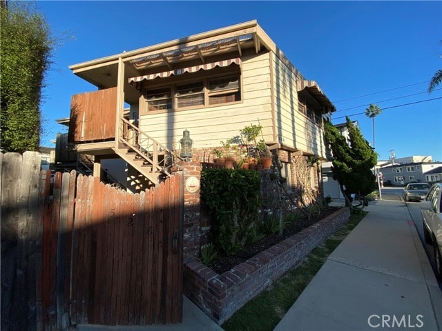 Photo - 526 Park Ave Townhome