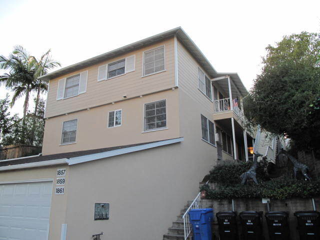 Charming six unit building with professional tenants. - 1859 1/2 Pandora Ave Unit 1