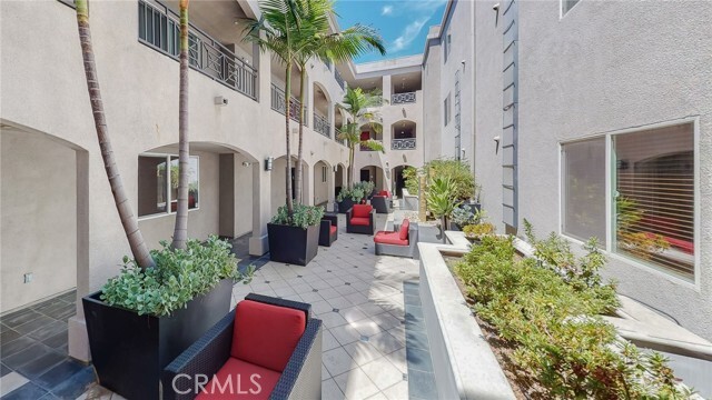 Photo - 4424 Whitsett Ave Unit 206