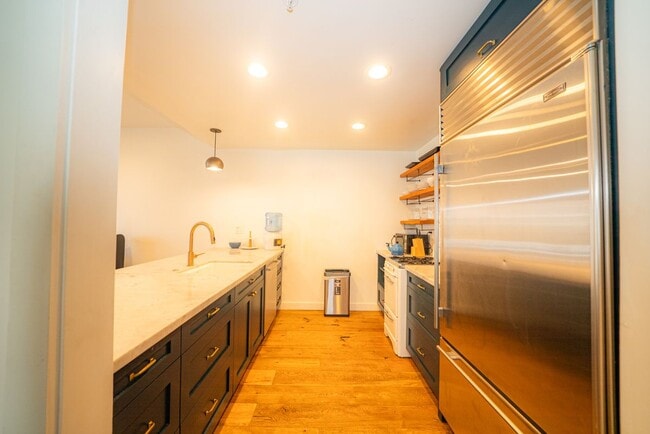 Photo - 4527 Carpinteria Ave