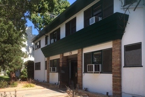 Front Entrance - 11666 Magnolia Blvd Apartments Unit 8