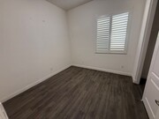 Photo - 955 Romneya Ln