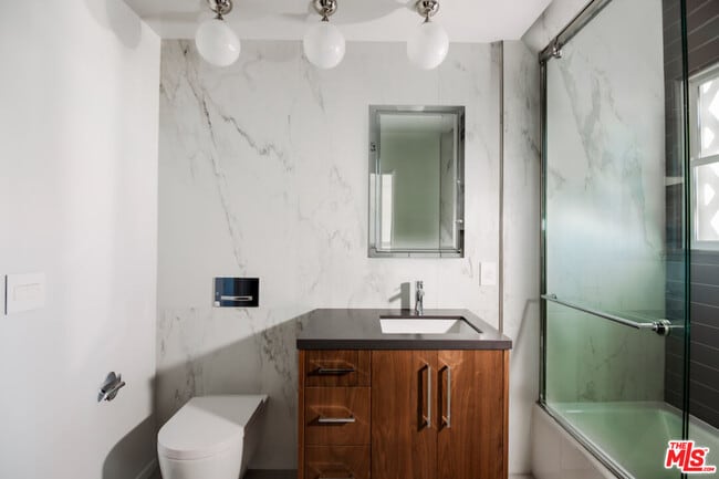 Photo - 1302 N Sweetzer Ave Unit 404