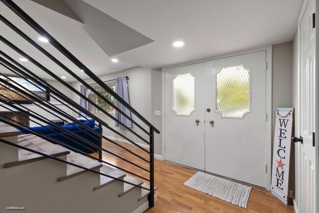 Photo - 1870 Jeffrey Ave