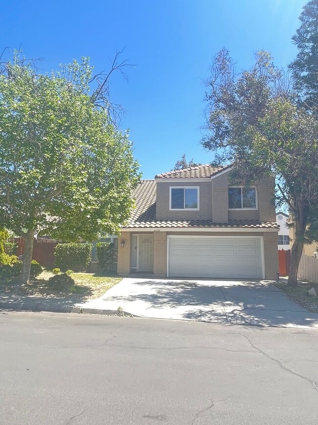 Building Photo - 23797 Lone Pine Dr