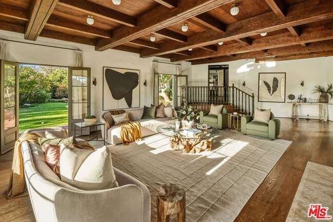 Photo - 1744 Reedvale Ln