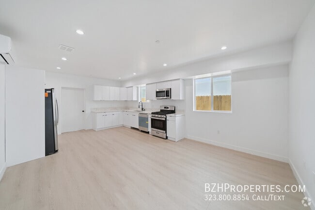 Building Photo - 5655 Case Ave Unit 3 Rental