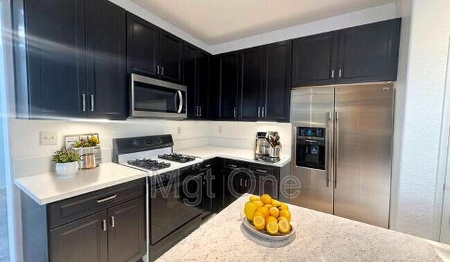 Photo - 2968 Coral St