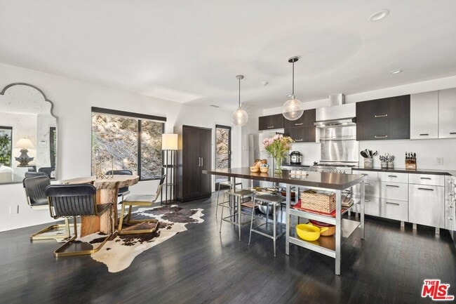 Photo - 5721 Valley Oak Dr