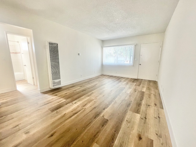 Photo - 4341 W 169th St Unit B