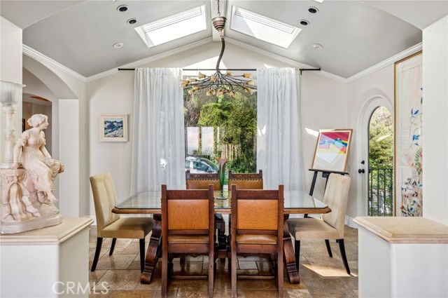 Building Photo - 325 Camden Pl