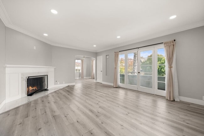 Building Photo - 35-35 Kennebec Ave Unit 29 Kennebec Ave