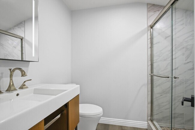 Photo - 536 Short St