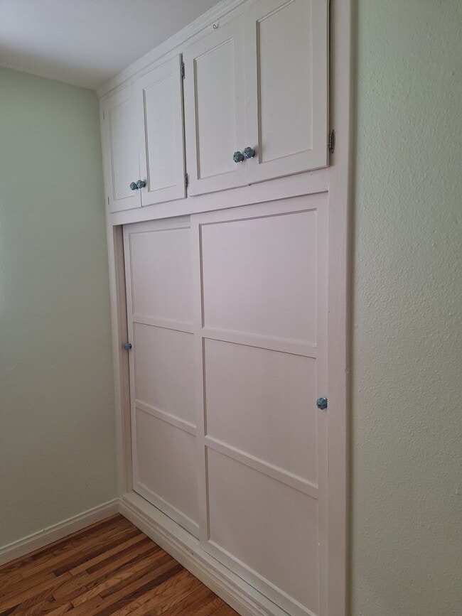 Ample closet & storage - 16663 Victory Blvd Unit Victory
