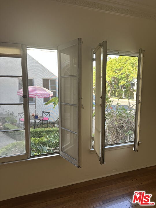 Photo - 5564 W 6th St Unit #1