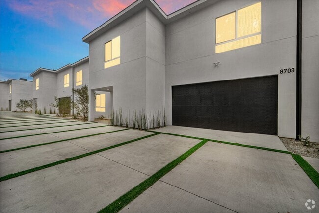Building Photo - Modern Brand new 5-Bedroom Home for Lease ...