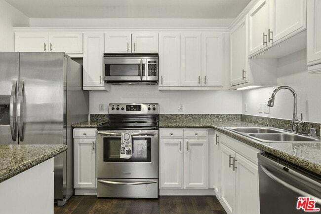 Building Photo - 3740 Santa Rosalia Dr Unit 223