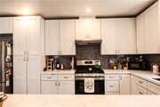 Photo - 1713 Wollacott St