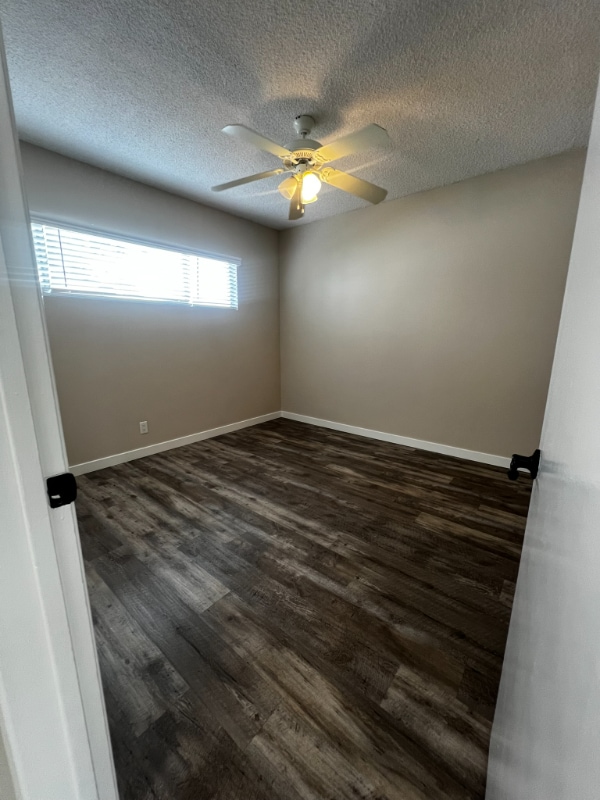 Photo - 5323 Ruby St