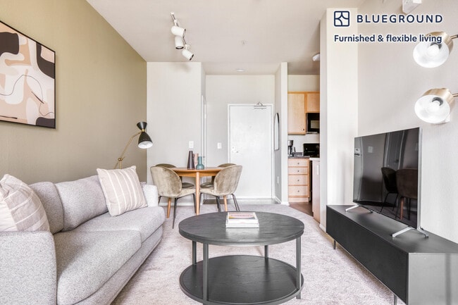 Photo - 5535 Westlawn Ave Unit FL3-ID930