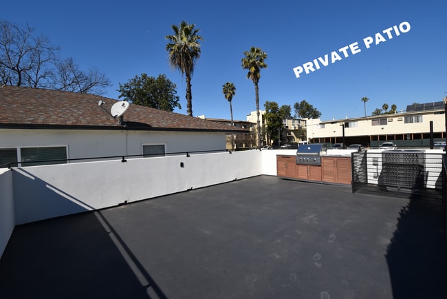 Photo - 5220-26 Radford Avenue Unit 5218