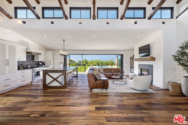 Photo - 6711 Wandermere Rd