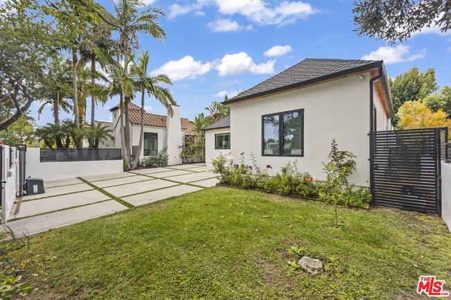 Photo - 6459 Colgate Ave