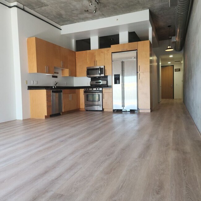 Building Photo - Cool East Village 1 Bedroom with Views (10... Rental