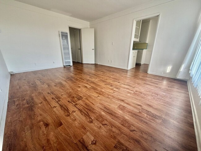 Building Photo - 227 Sierra St Unit B