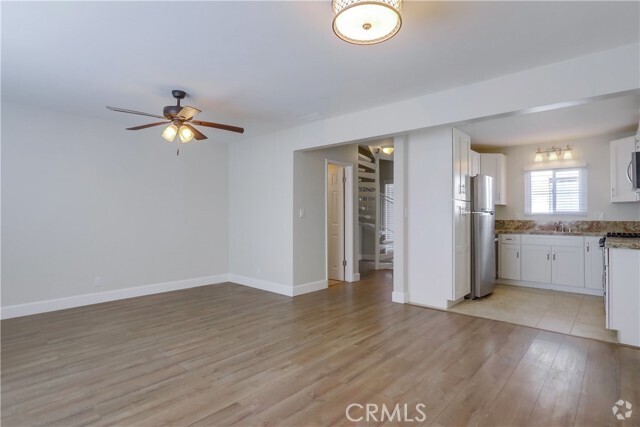 Building Photo - 142 W Escalones Unit 7 Rental