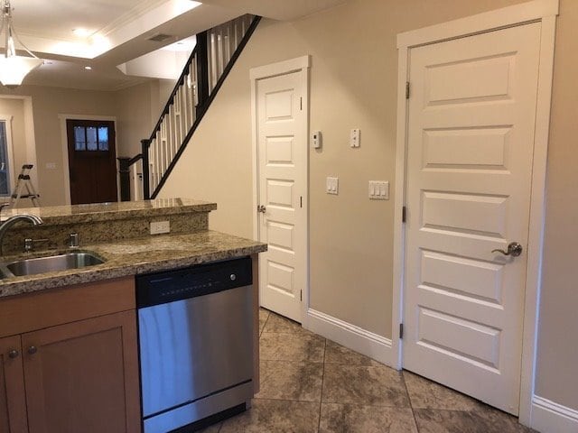 Photo - Beautiful Townhouse With Private Master Suite!!
